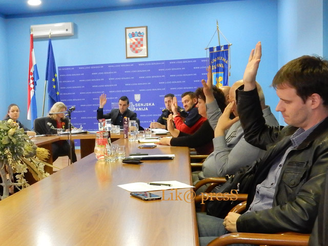 Glasovanje na sjednici Stožera CZ/Snimio Marko ČULJAT Lika press                                                                                                                                                                                          