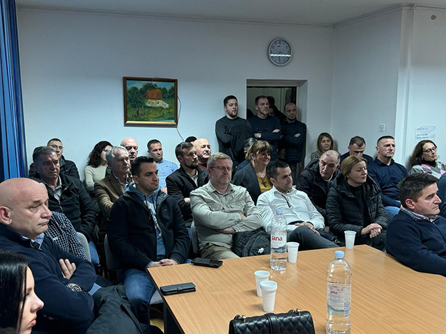 Sudionici današnje sjednice Županijskog odbora HDZ-a                                                                                                                                                                                                      